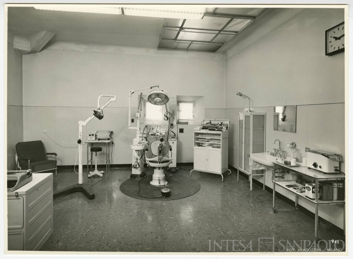 Cà de Sass, studio dentistico, 25 gennaio 1963 (foto di Vincenzo Aragozzini)