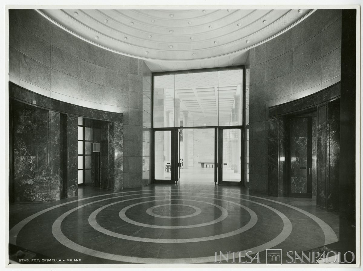 Palazzo delle Colonne, vestibolo, 1941 (Vincenzo Aragozzini - Stabilimento Crimella)