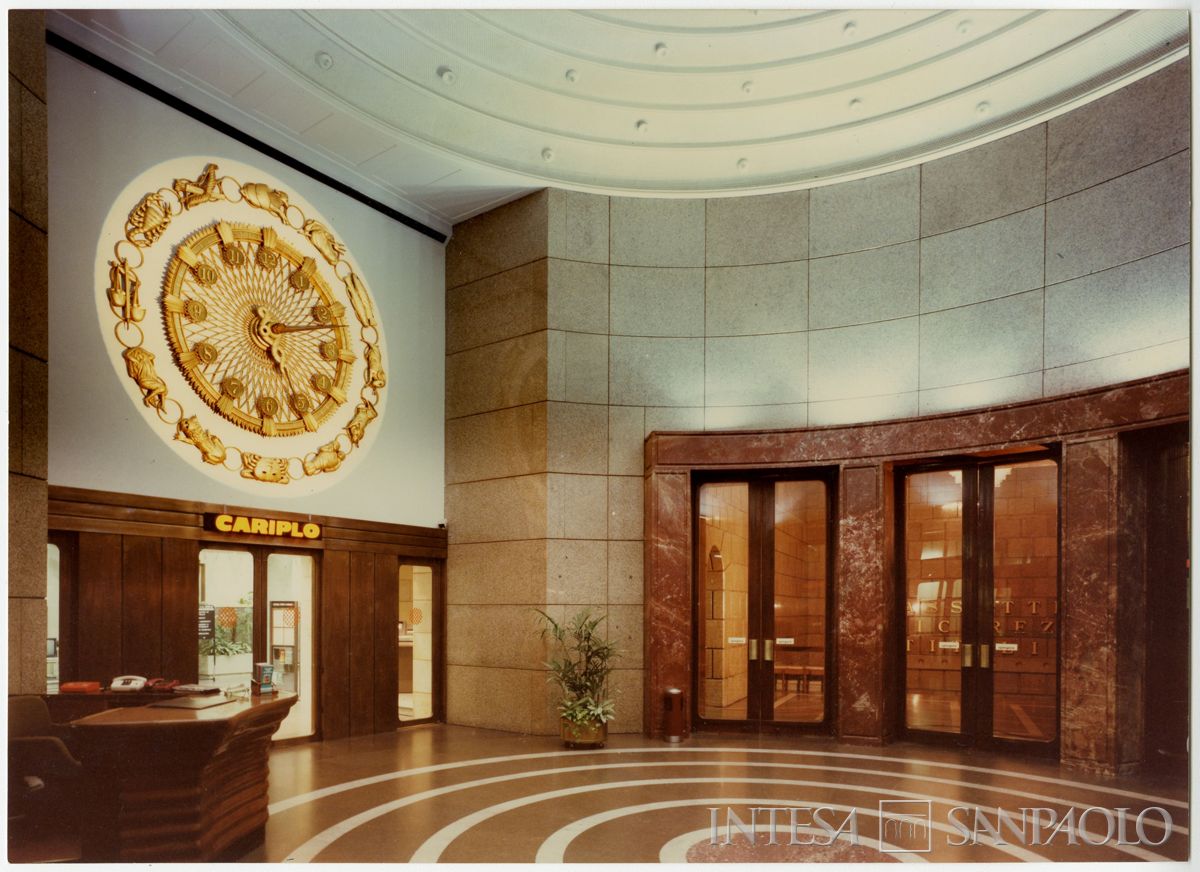 Palazzo delle Colonne, vestibolo, post 1986 (fotografo sconosciuto)