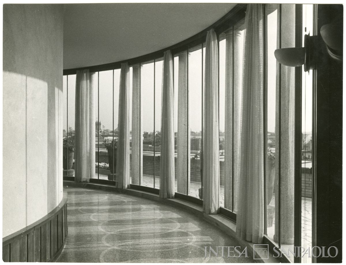 Palazzo delle Colonne, galleria al quarto piano, 1941 (Bruno Stefani)