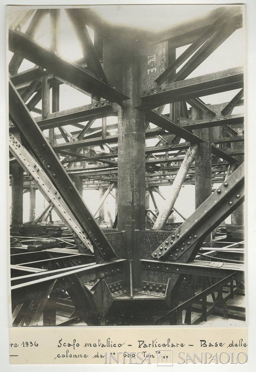 Palazzo delle Colonne, scafo metallico, 1936 (Riccardo Paganini)