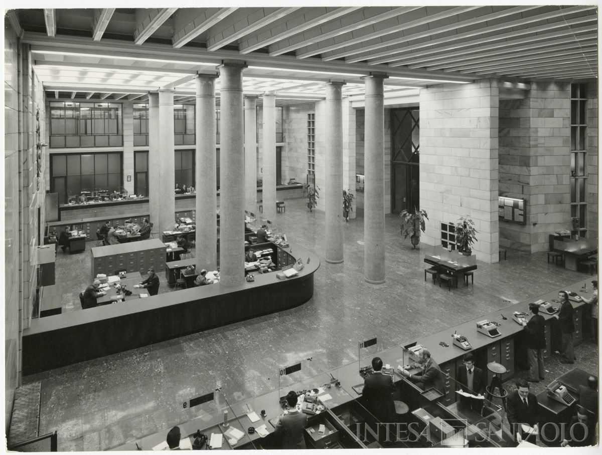 Palazzo delle Colonne, salone, post 1973 (Elle2)