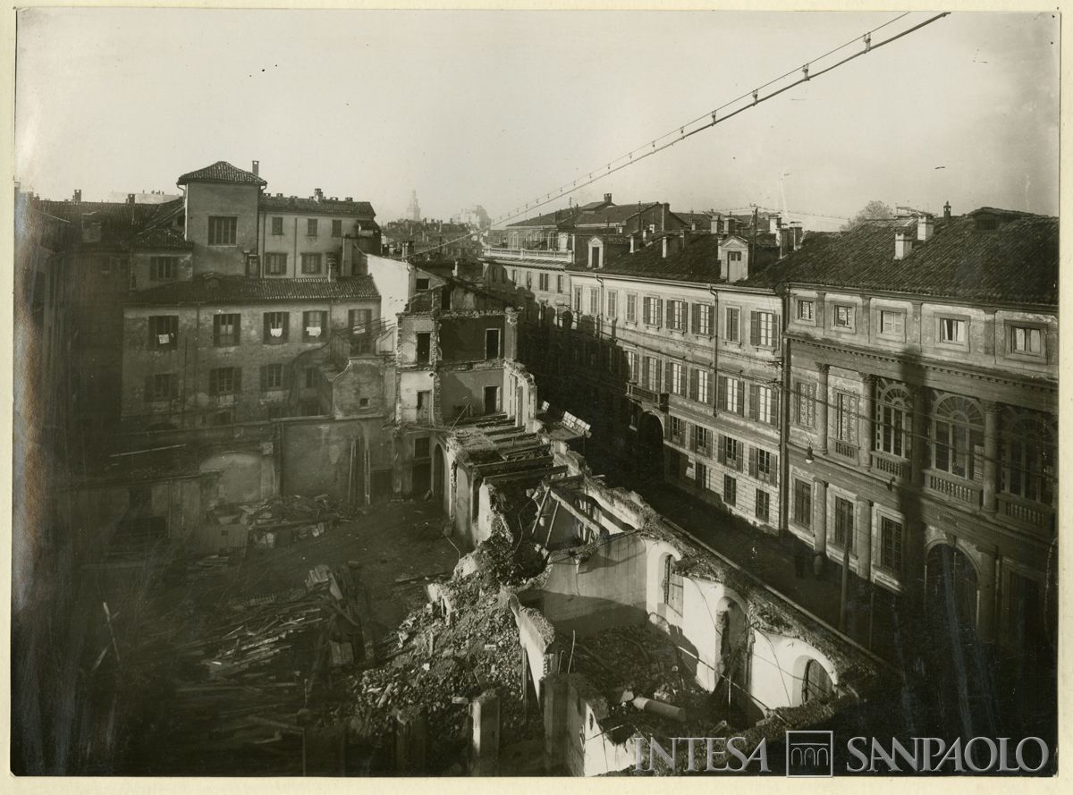 Palazzo delle Colonne, demolizione degli stabili preesistenti, 1932 (Riccardo Paganini)