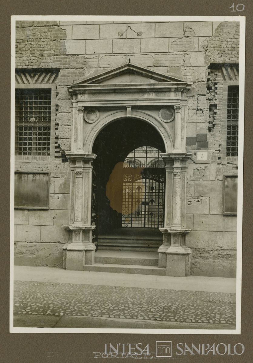 Cremona, Palazzo Fodri, 1927-1929 (foto attribuita a Ettore Zagnoni)