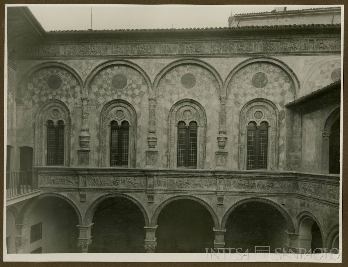 Cremona, Palazzo Fodri, 1932 circa (foto di Ettore Zagnoni)