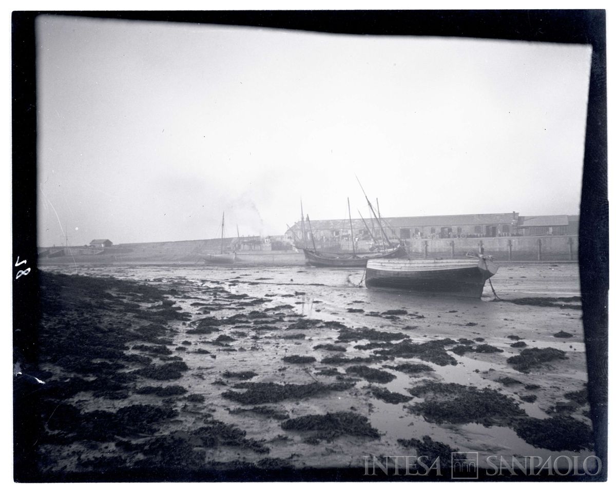 Scorcio della cittadina di Aberystwyth nel Galles, 1898-1901 (Bernardino Nogara)