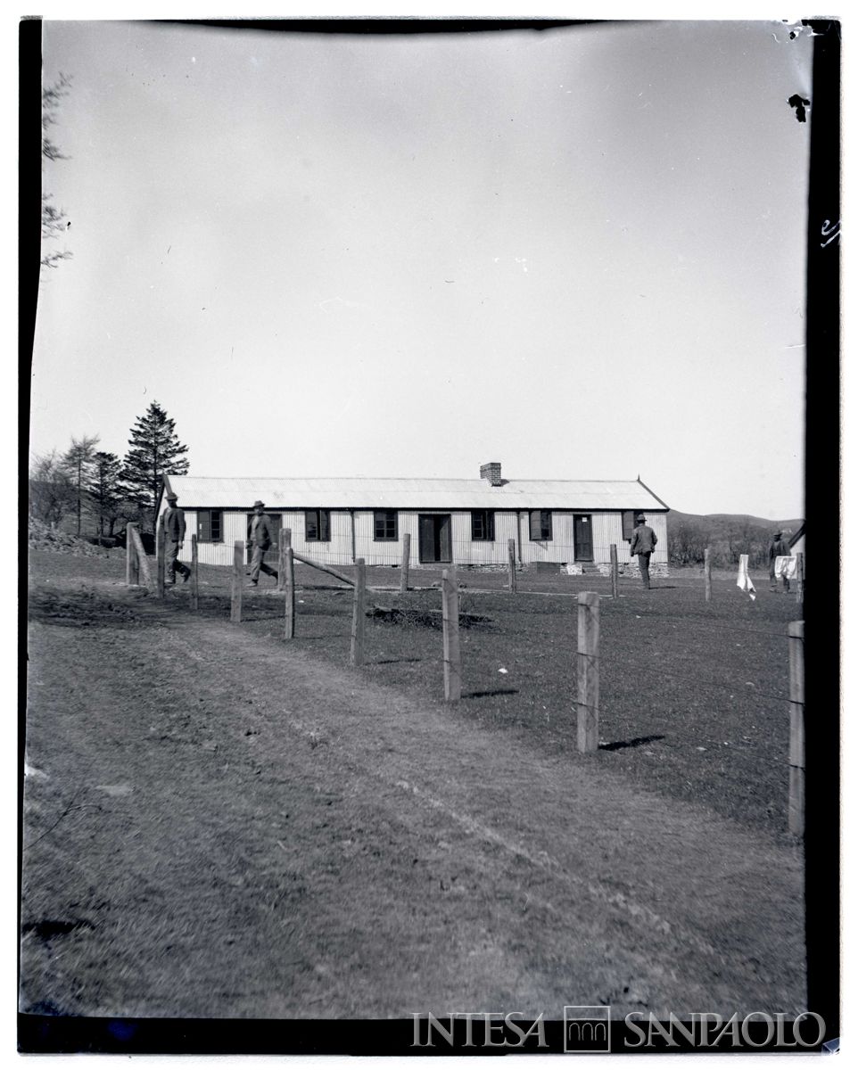 Villaggio inglese nei pressi della miniera di Frongoch, 1899-1901 (Bernardino Nogara)