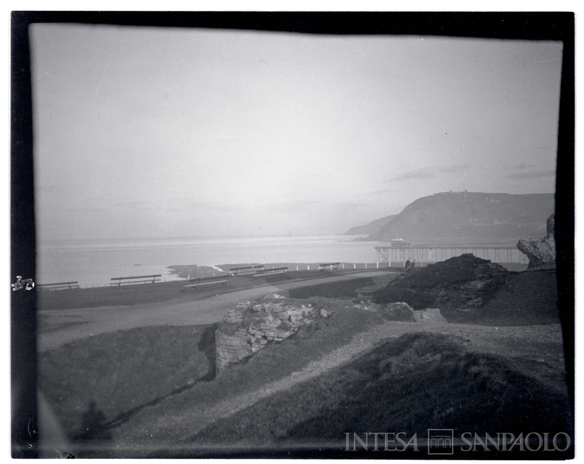 Ruderi di Castle Point nei pressi di Aberystwyth, 1898-1901 (Bernardino Nogara)