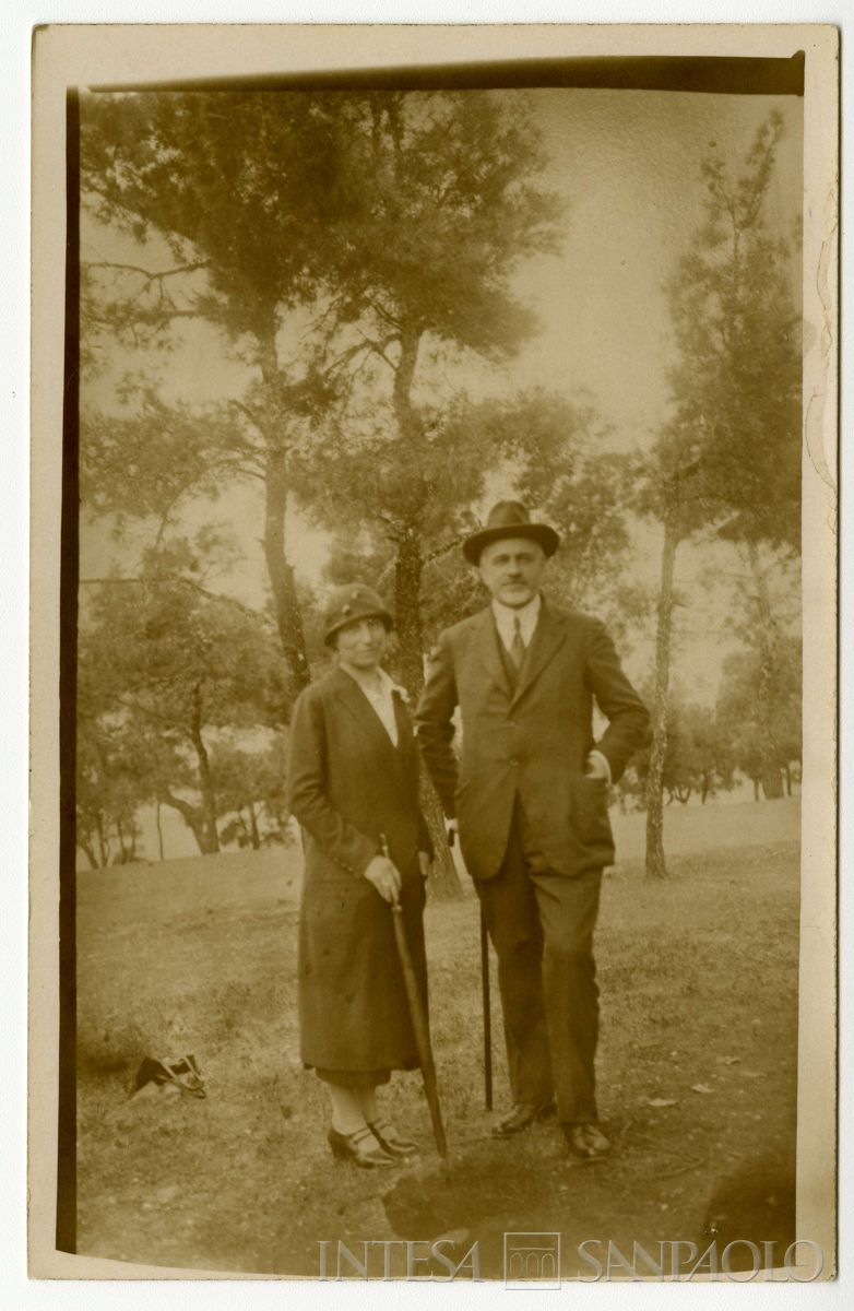 Bernardino e Ester Nogara ritratti all'isola di Prinkipo, 15 maggio 1925 (fotografo sconosciuto)