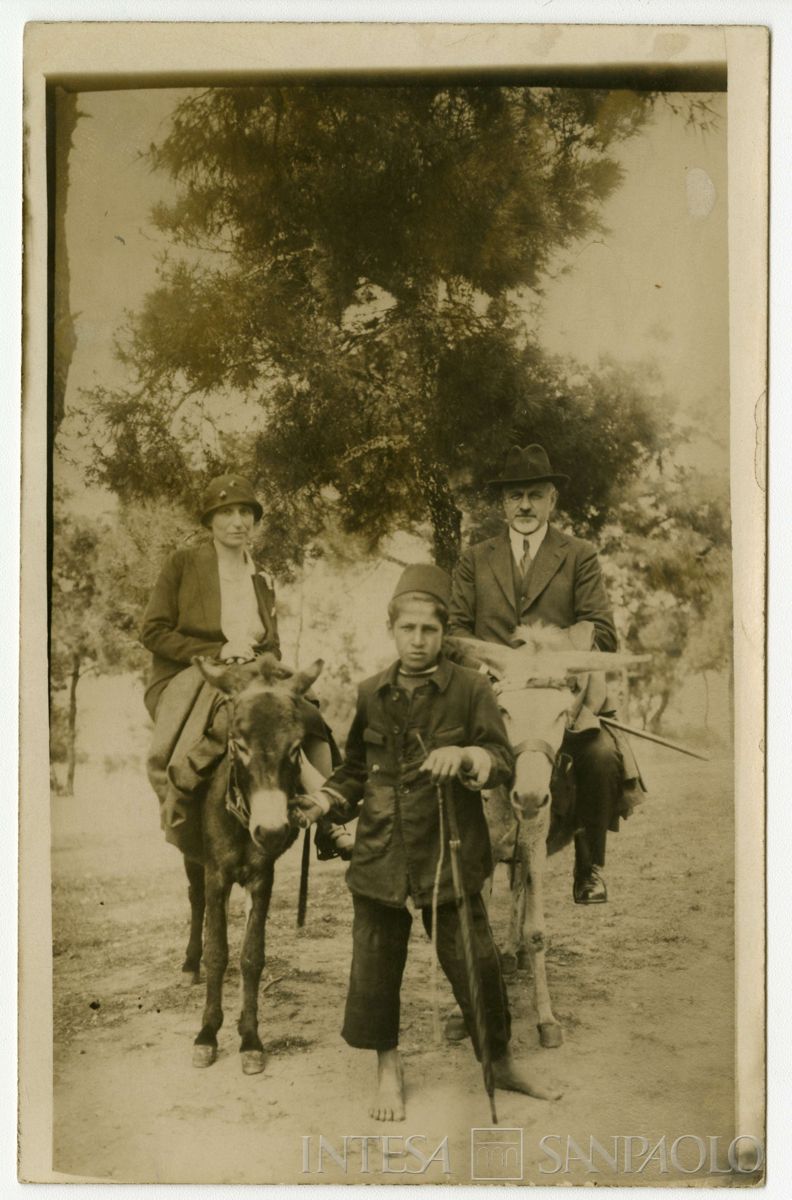 Bernardino e Ester Nogara ritratti all'isola di Prinkipo, 15 maggio 1925 (fotografo sconosciuto)