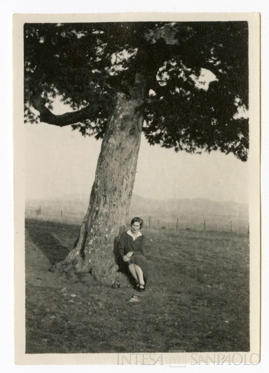 Antonietta Nogara  durante un viaggio a Costantinopoli, 1926 (Giulia o Bernardino Nogara)