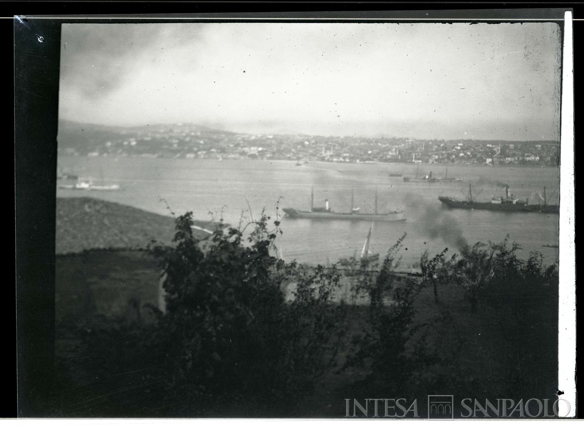 Bosforo visto da casa Nogara, 1908 - 1914 (fotografo sconosciuto)