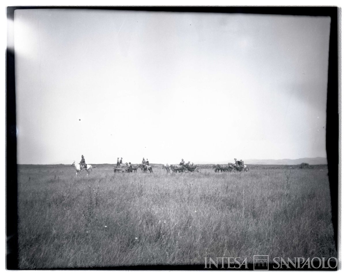 Uomini a cavallo e con carri in viaggio, 1903  - 1906 (Bernardino Nogara)