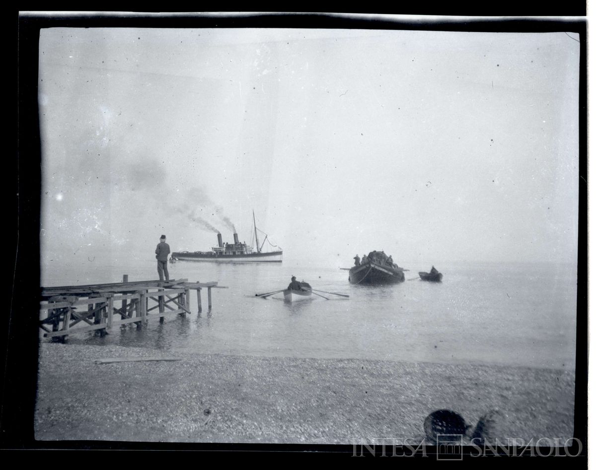 Molo di sbarco dei materiali a Kouby-Aghzi, deposito di Kouby, 1908 (Giulio Martelli)