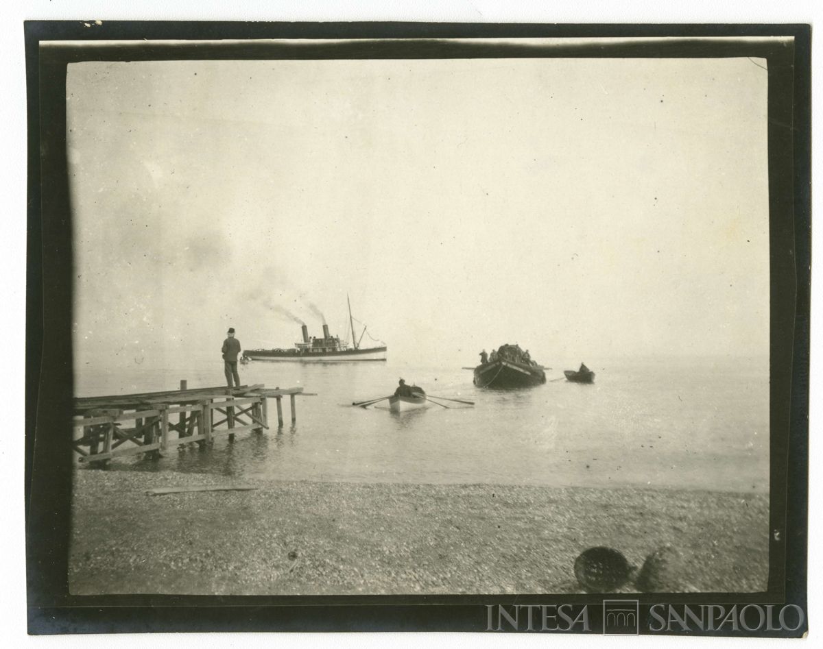 Molo di sbarco dei materiali a Kouby-Aghzi, deposito di Kouby, 1908 (Giulio Martelli)