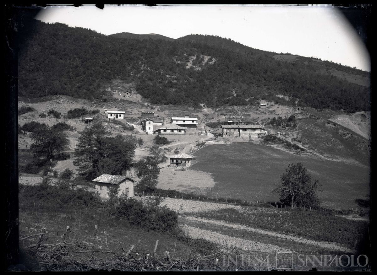 Villaggio di Cozlu - Gùzel Keùi, valle di Kouby, in progressivo ampliamento, 1908 (fotografo sconosciuto)