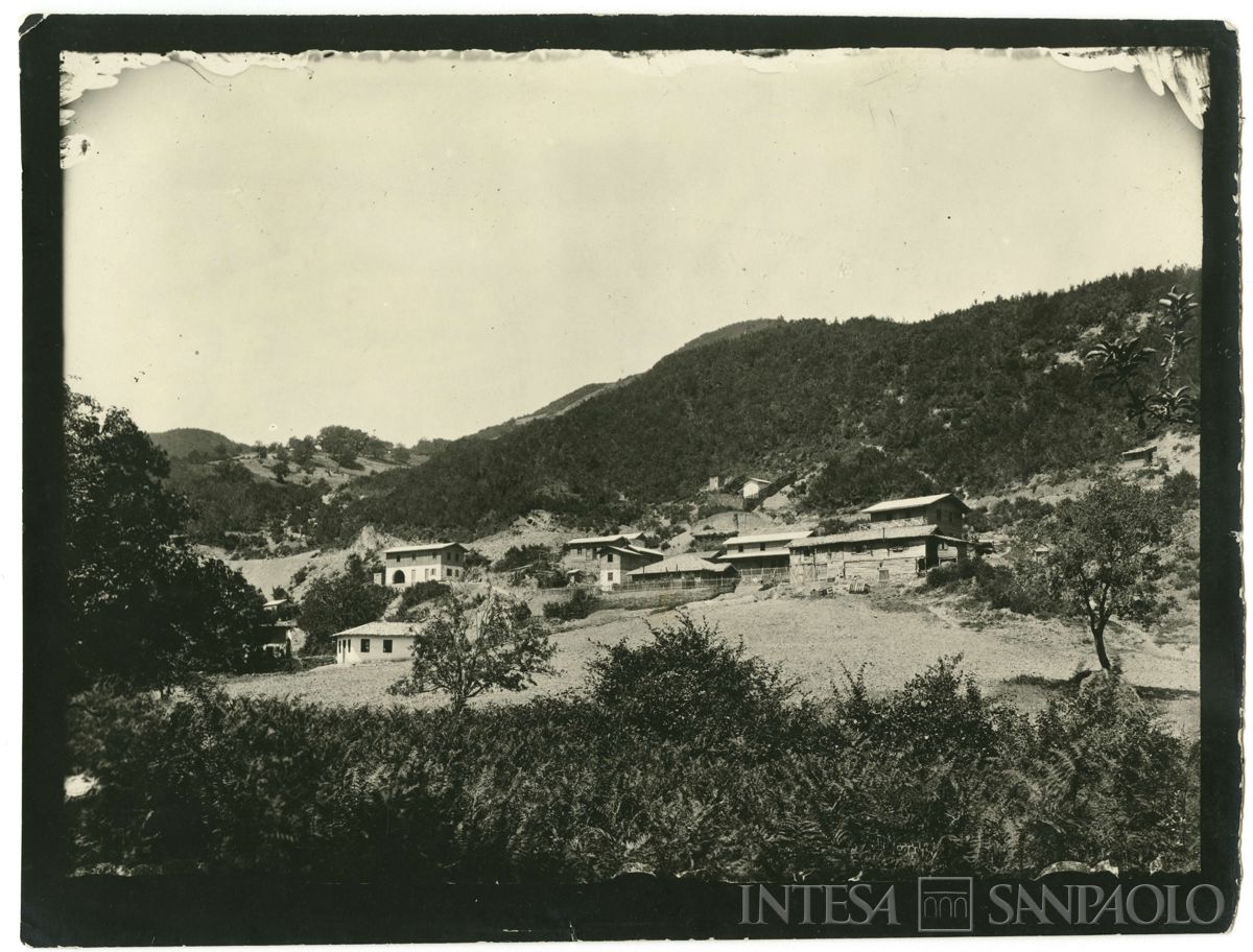 Villaggio di Cozlu - Gùzel Keùi, valle di Kouby, in progressivo ampliamento, 1908 (fotografo sconosciuto)