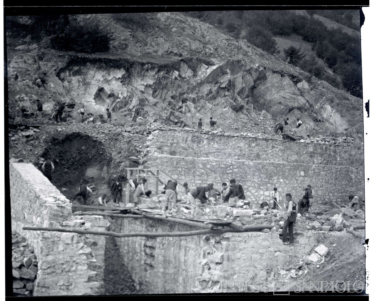 Realizzazione della strada per la miniera di Mossoul, 1903-1907 (Bernardino Nogara)