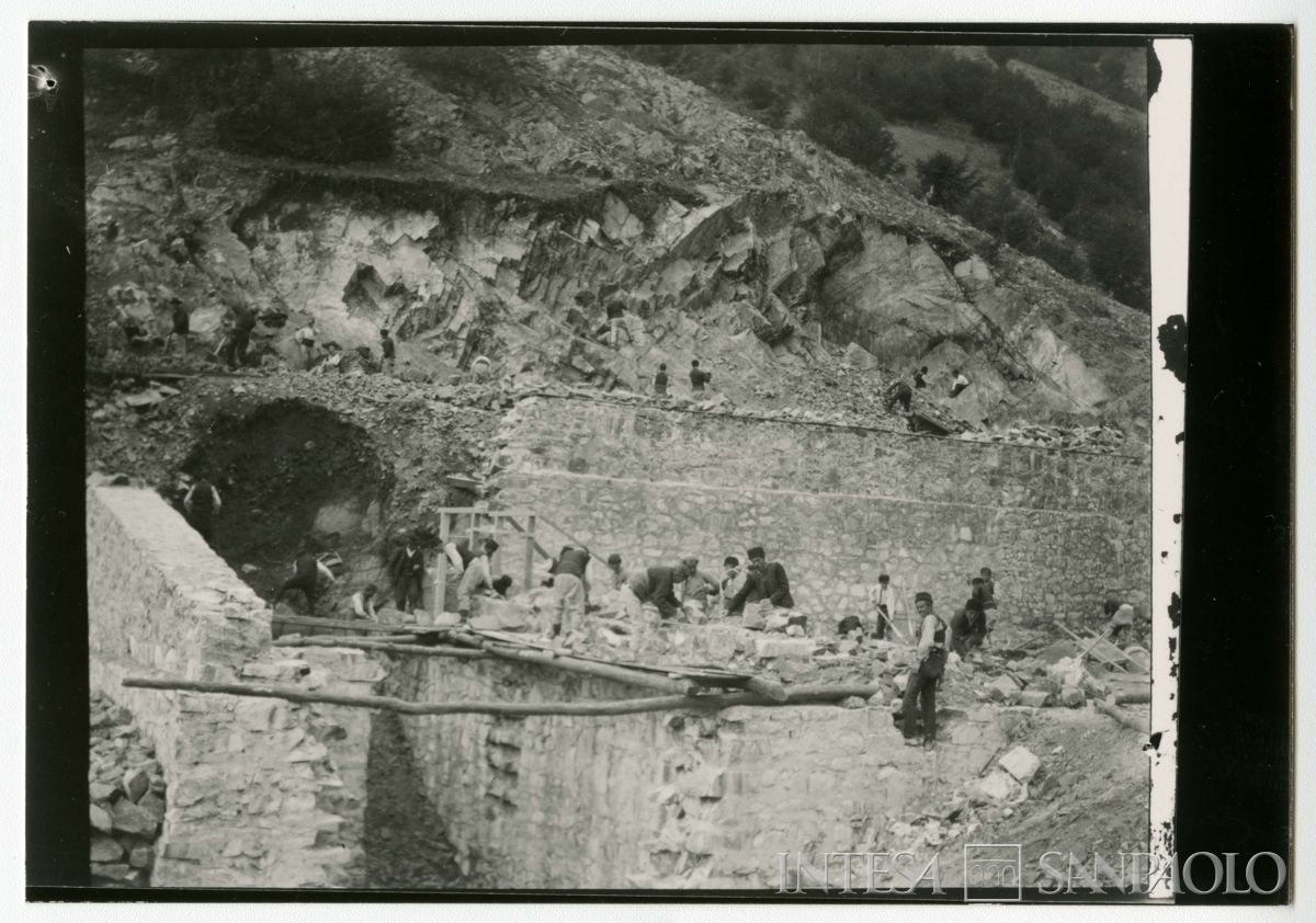 Realizzazione della strada per la miniera di Mossoul, 1903-1907 (Bernardino Nogara)