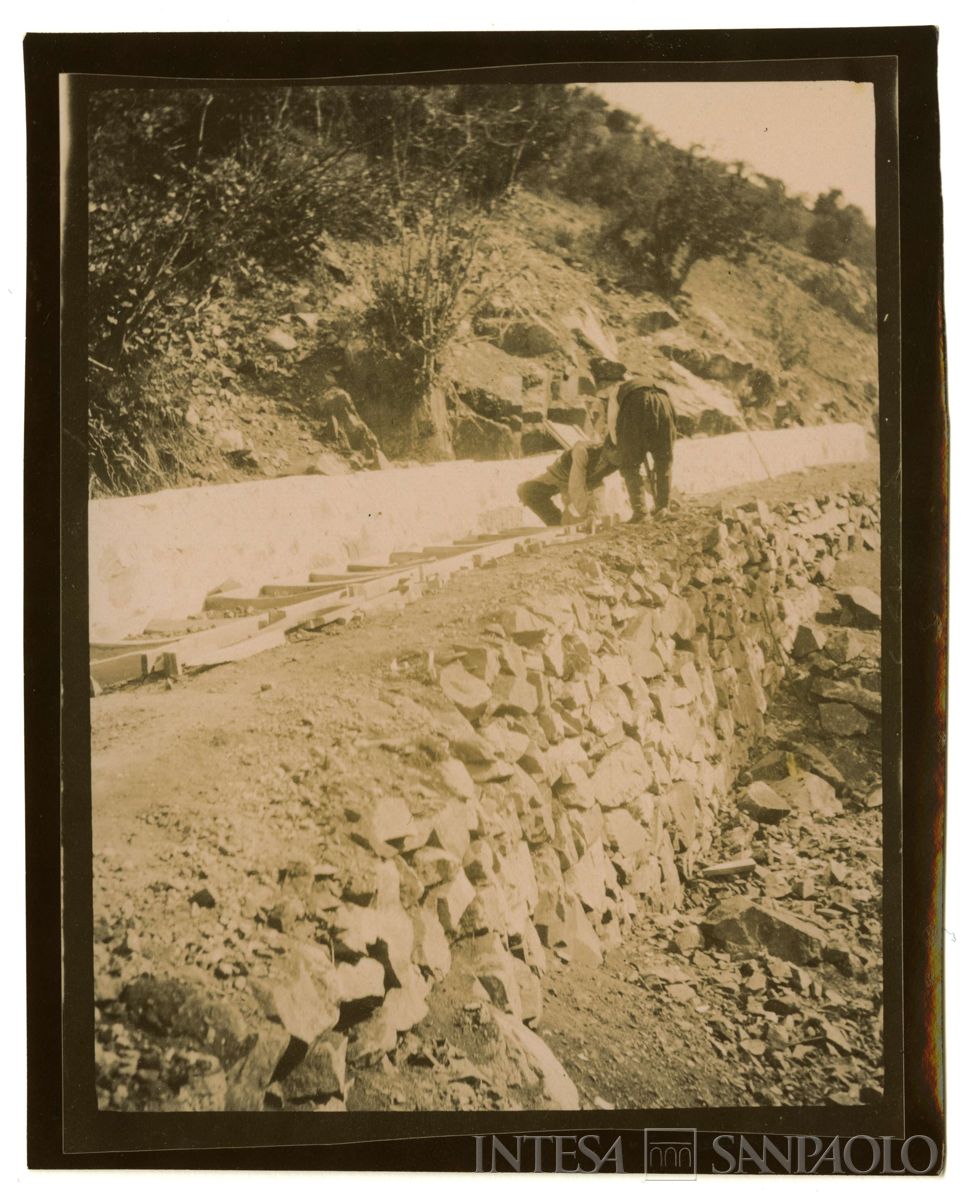 Progressione dei lavori per la realizzazione di una strada con rotaia, 1903-1907 (Bernardino Nogara)