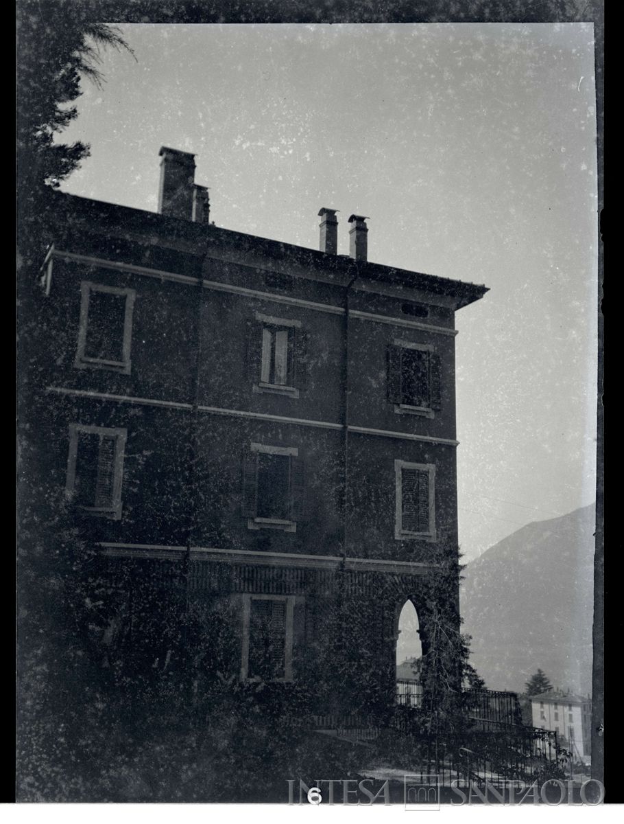 La casa di Bellano dopo l'ampliamento, primo quarto XX secolo (fotografo sconosciuto)