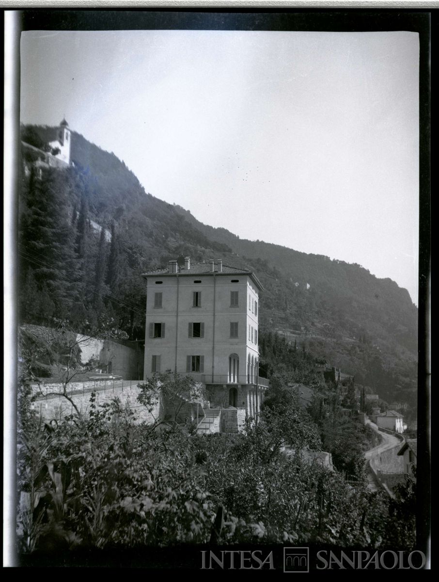La casa di Bellano dopo l'ampliamento, primo quarto XX secolo (fotografo sconosciuto)