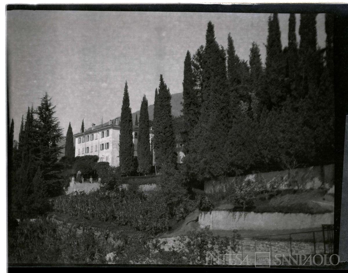 La casa di Bellano dopo l'ampliamento, primo quarto XX secolo (fotografo sconosciuto)
