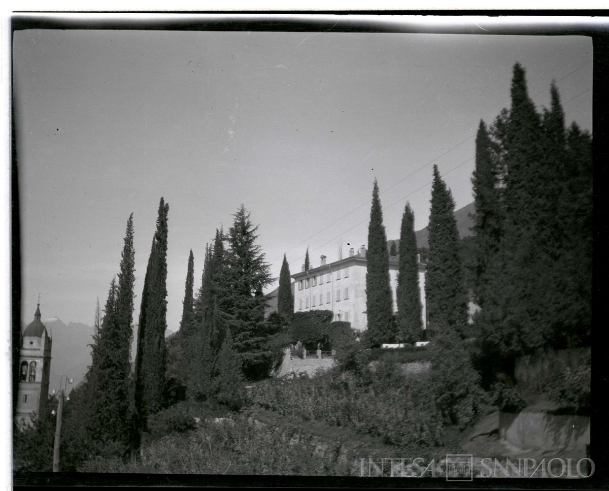 La casa di Bellano dopo l'ampliamento, primo quarto XX secolo (fotografo sconosciuto)