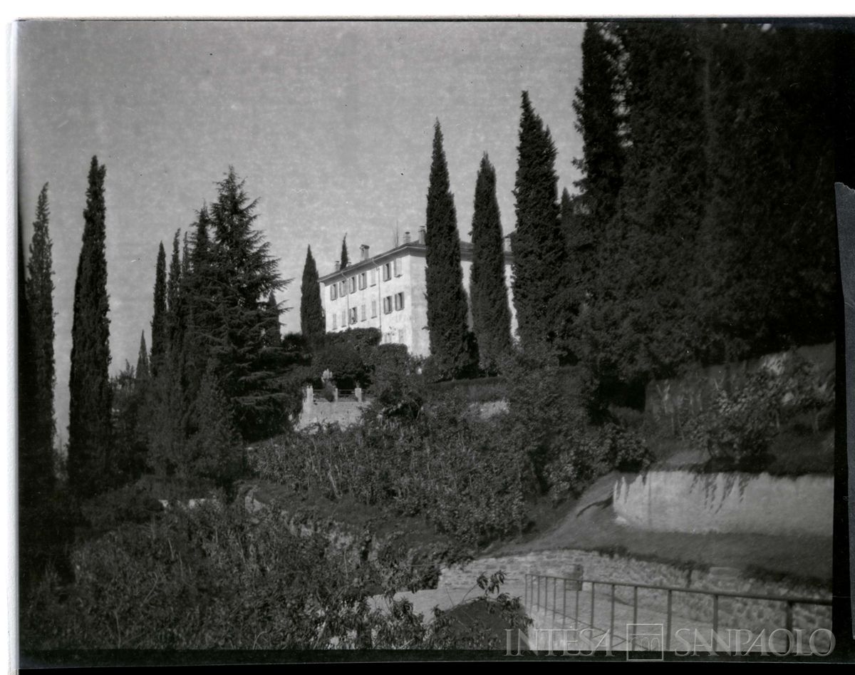 La casa di Bellano dopo l'ampliamento, primo quarto XX secolo (fotografo sconosciuto)