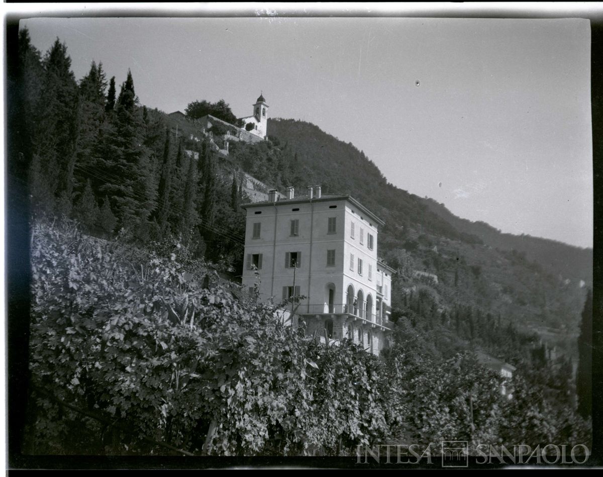 La casa di Bellano dopo l'ampliamento, primo quarto XX secolo (fotografo sconosciuto)