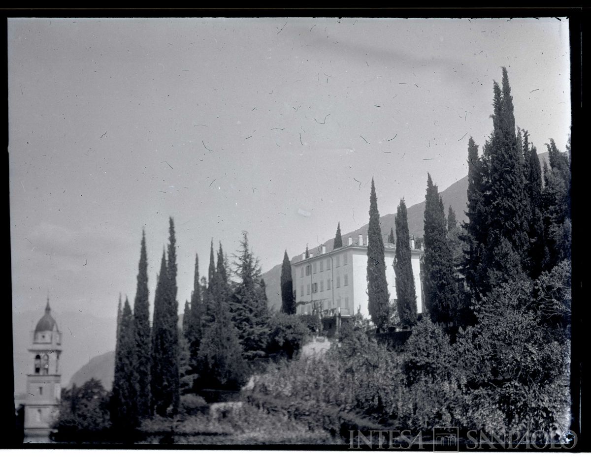 La casa di Bellano dopo l'ampliamento, primo quarto XX secolo (fotografo sconosciuto)