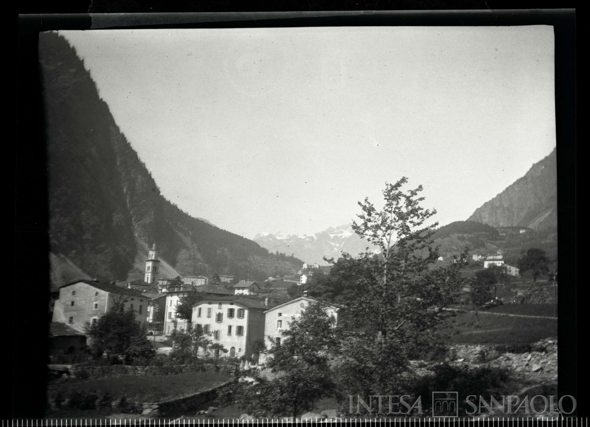 Scorcio di Bellano, 1870 - 1940 (fotografo sconosciuto)