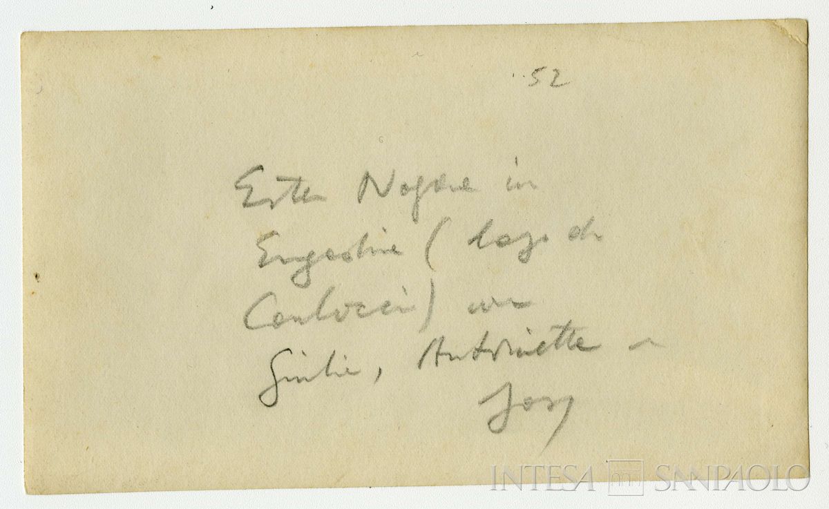 Nogara Ester con i figli all'aperto a Casaccia, 1914 (fotografo sconosciuto), verso