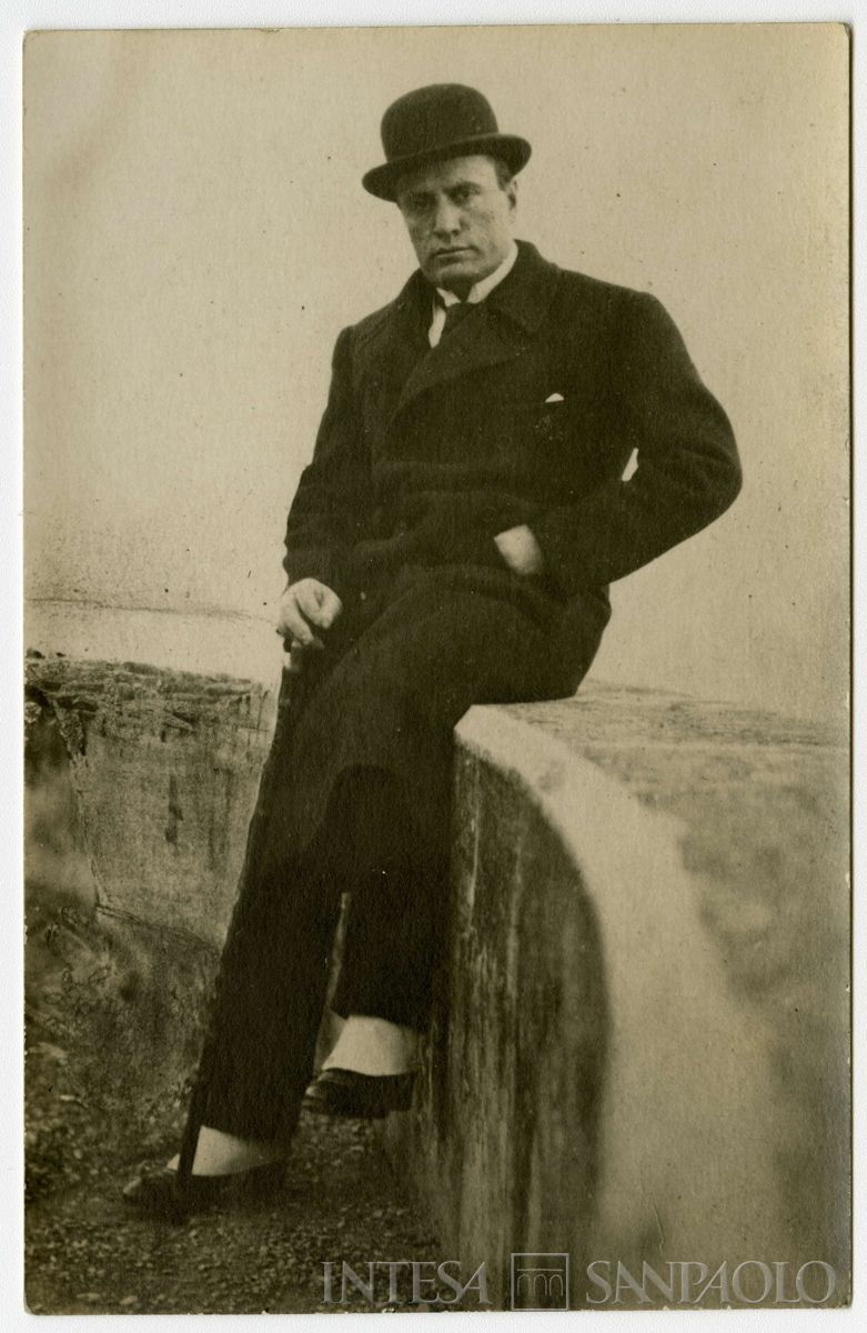 Conferenza internazionale di Losanna per la pace con la Turchia: ritratto di Benito Mussolini, 1922 - 1923 (fotografo sconosciuto)