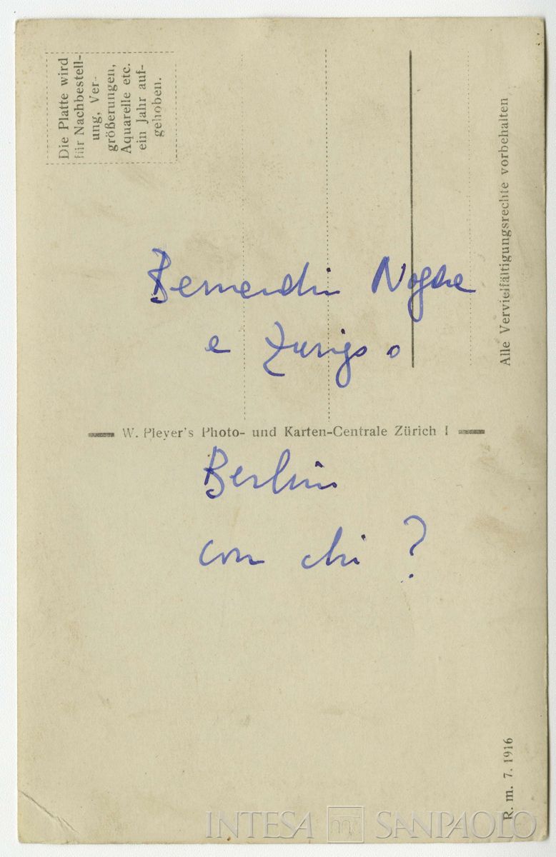 Bernardino Nogara a Zurigo, ritratto in studio fotografico con due uomini non identificati, anni 1910 (W. Pleyer), verso