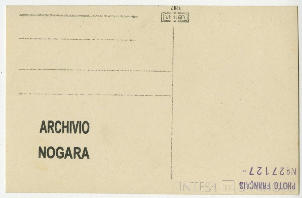 Bernardino Nogara ritratto in studio fotografico, di profilo, in Francia, anni 1920 (Photo Français), verso