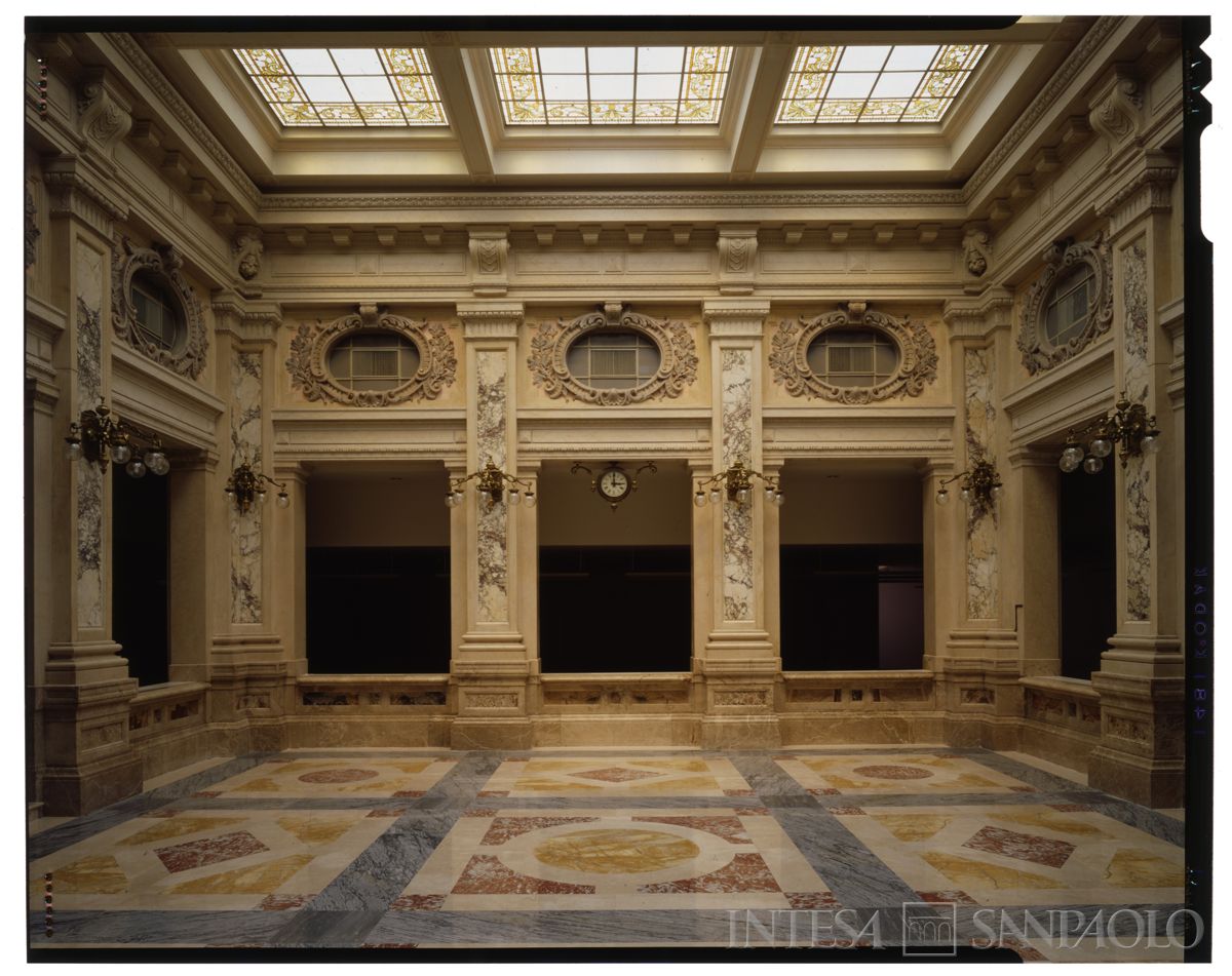 Palazzo di piazza della Scala 6, particolare del salone C, anni 1990 (fotografo sconosciuto)