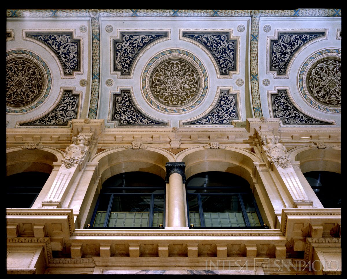 Palazzo di piazza della Scala 6, particolare decorativo del salone A, marzo 1990 (Gabriele Basilico)