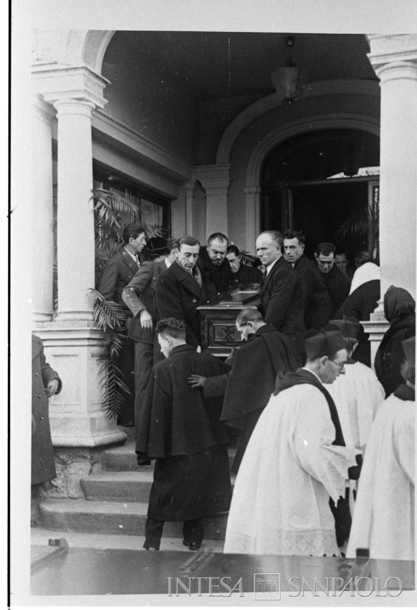 Funerali di Giuseppe Toeplitz, Sant'Ambrogio Olona, post 27 gennaio 1938 (fotografo sconosciuto)