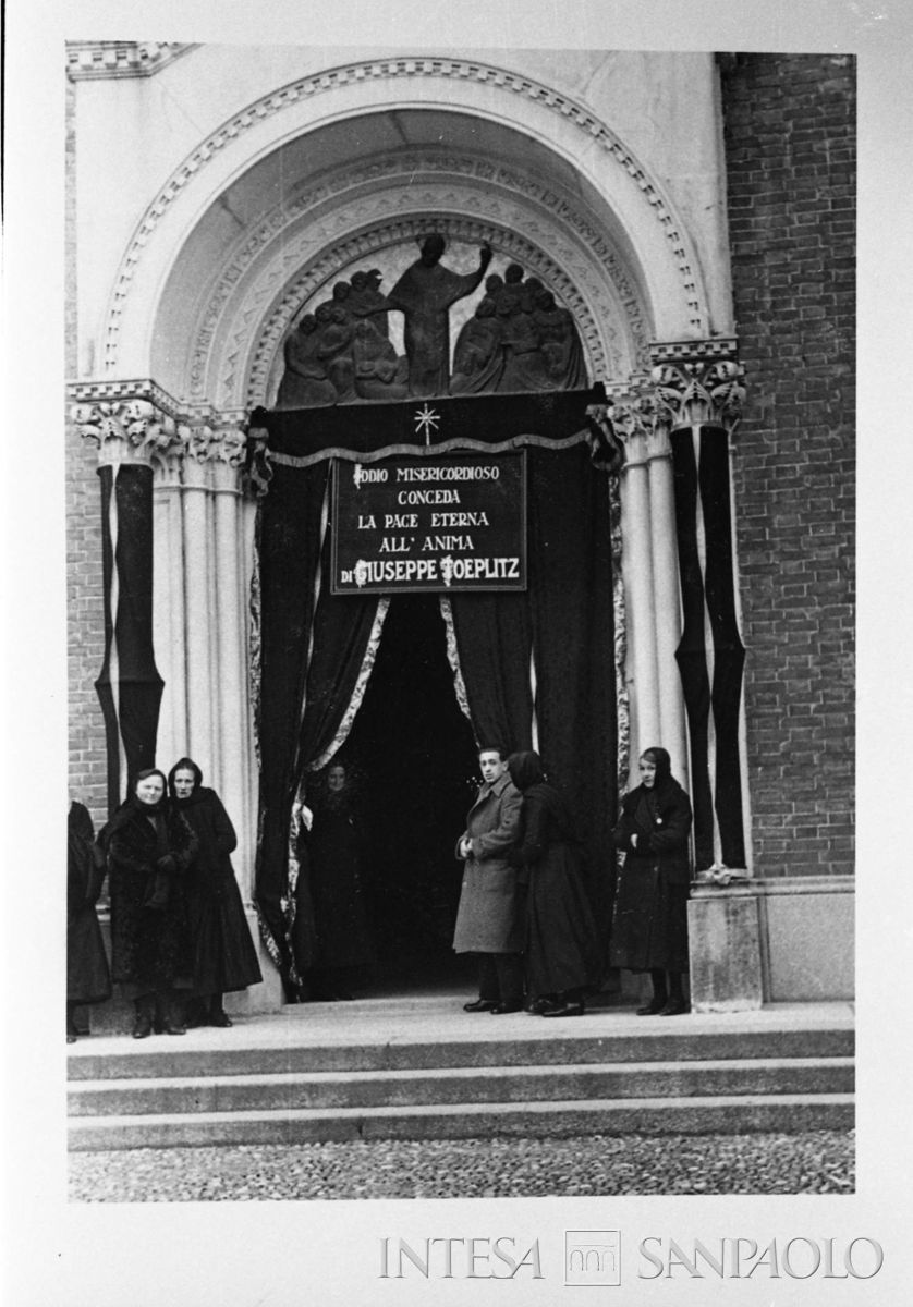 Funerali di Giuseppe Toeplitz, Sant'Ambrogio Olona, post 27 gennaio 1938 (fotografo sconosciuto)