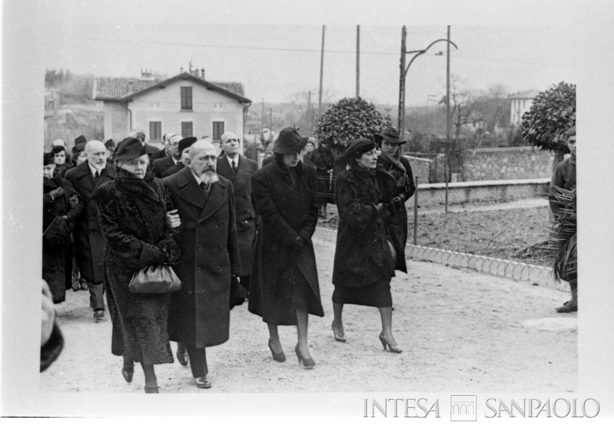Funerali di Giuseppe Toeplitz, Sant'Ambrogio Olona, post 27 gennaio 1938 (fotografo sconosciuto)