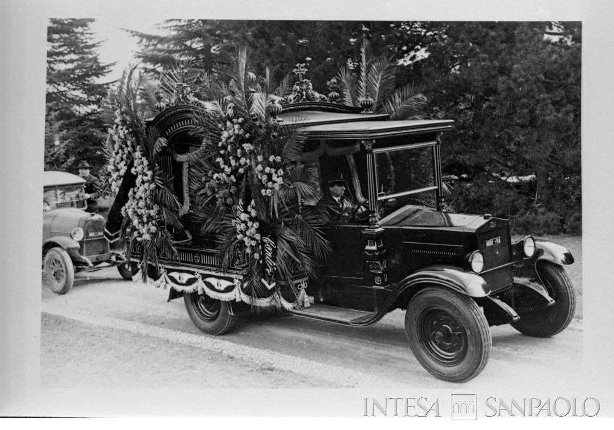 Funerali di Giuseppe Toeplitz, Sant'Ambrogio Olona, post 27 gennaio 1938 (fotografo sconosciuto)