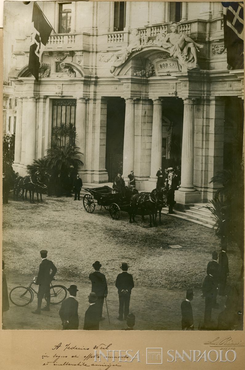 Weil Federico all'inaugurazione del palazzo della Borsa a Milano, 11 ottobre 1901 (foto di Varischi Artico & C. successori di Leone Ricci)