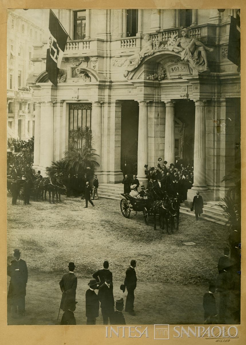 Weil Federico all'inaugurazione del palazzo della Borsa a Milano, 11 ottobre 1901 (foto di Varischi Artico & C. successori di Leone Ricci)
