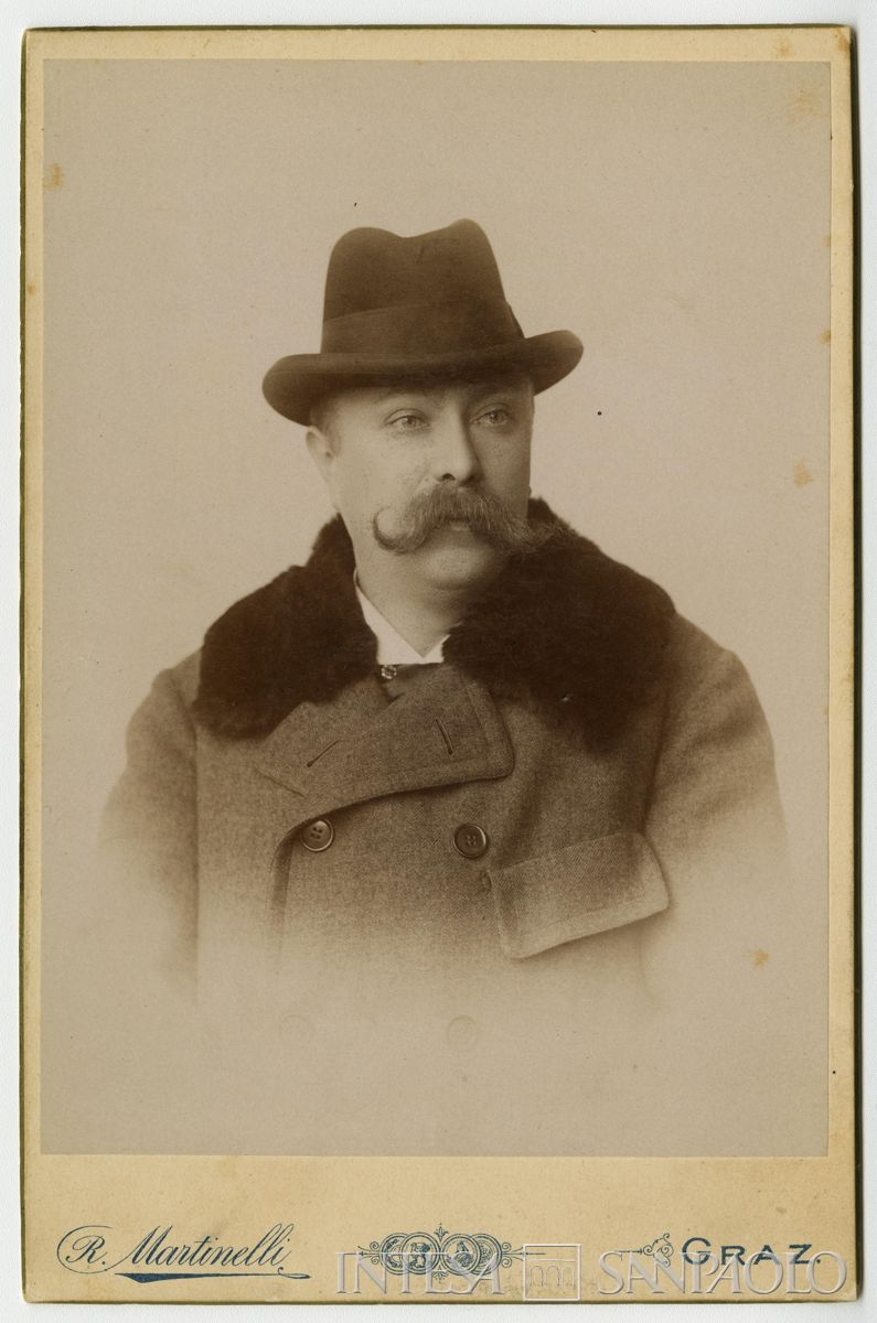 Ritratto di personaggio n.i. [probabilmente un membro della famiglia Tami Petronio], primi anni del 1900, (foto di R. Martinelli - Graz)