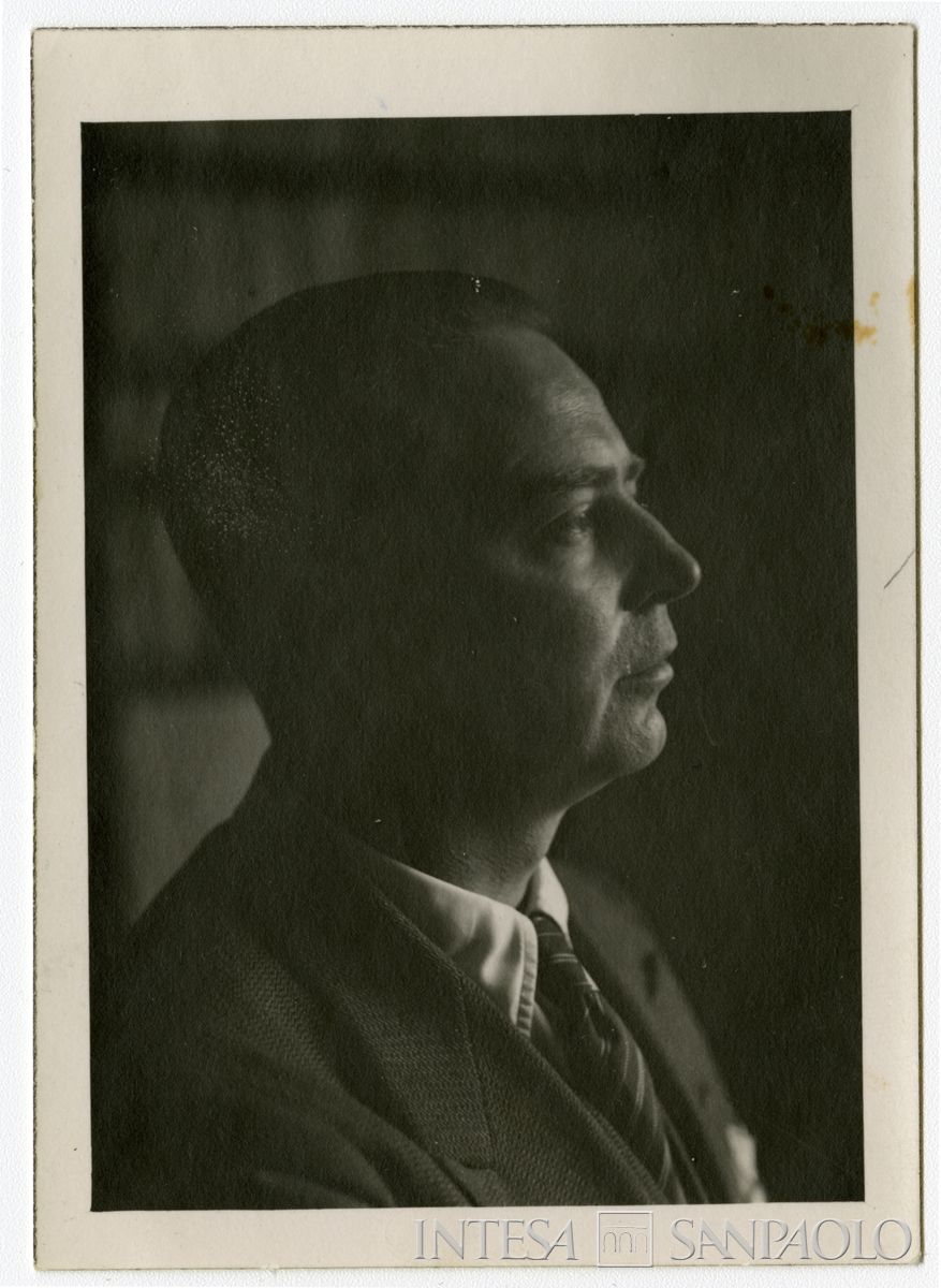 Mattioli ritratto in primo piano di profilo, 1930 ca. (fotografo sconosciuto [Antonello Gerbi?])