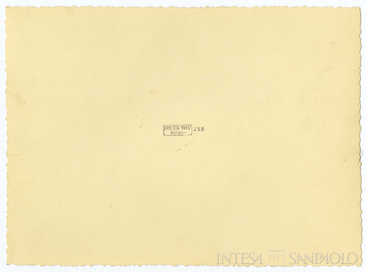 Lo staff della Segreteria dell'amministratore delegato Giuseppe Toeplitz, Milano, 1926 (foto di Erberto Rüedi) (verso)