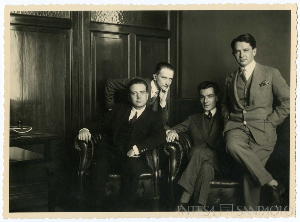 Lo staff della Segreteria dell'amministratore delegato Giuseppe Toeplitz, Milano, 1926 (foto di Erberto Rüedi)