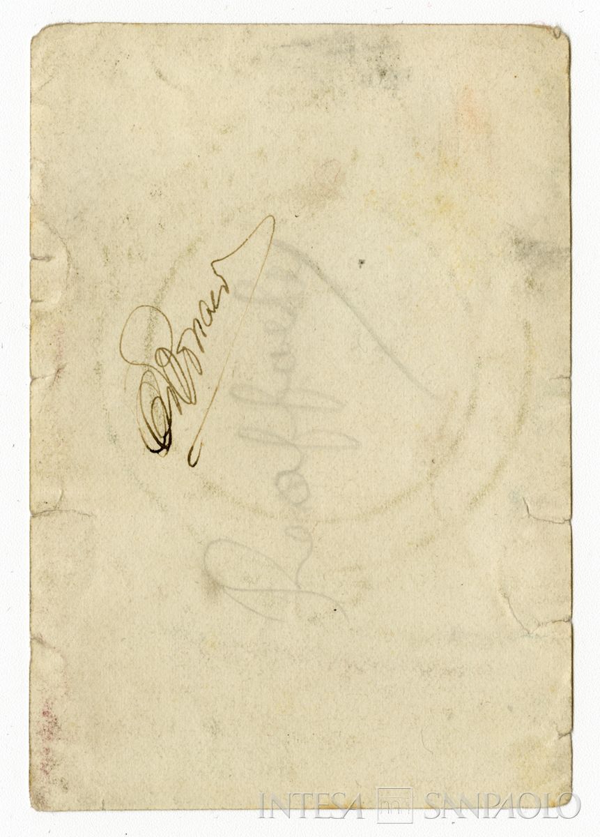 Mattioli all'esterno dell'ospedale militare, 1917 circa (fotografo sconosciuto) (verso)