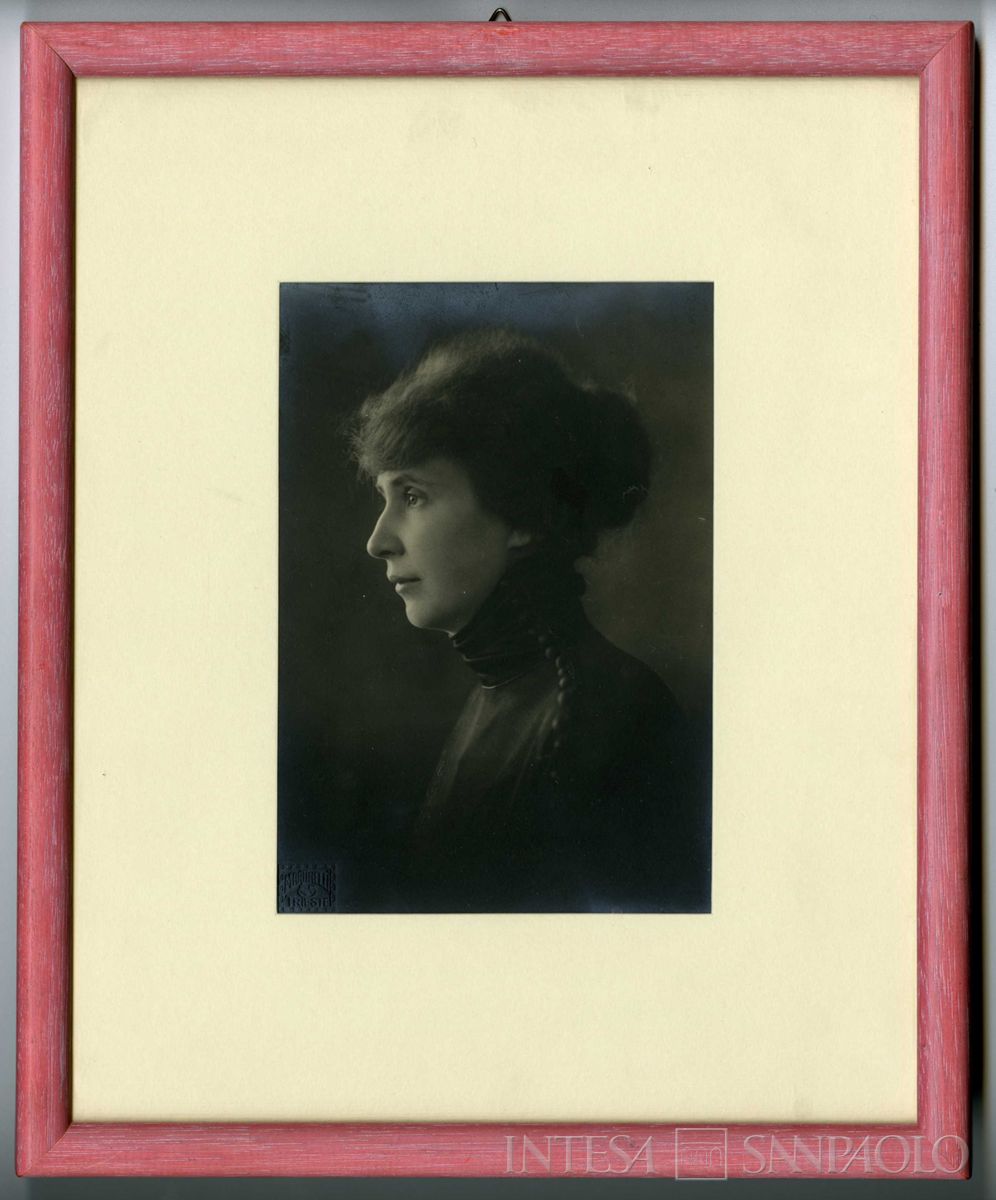 Emilia Tami, Trieste, 1921 (foto Martinelli con cornice)